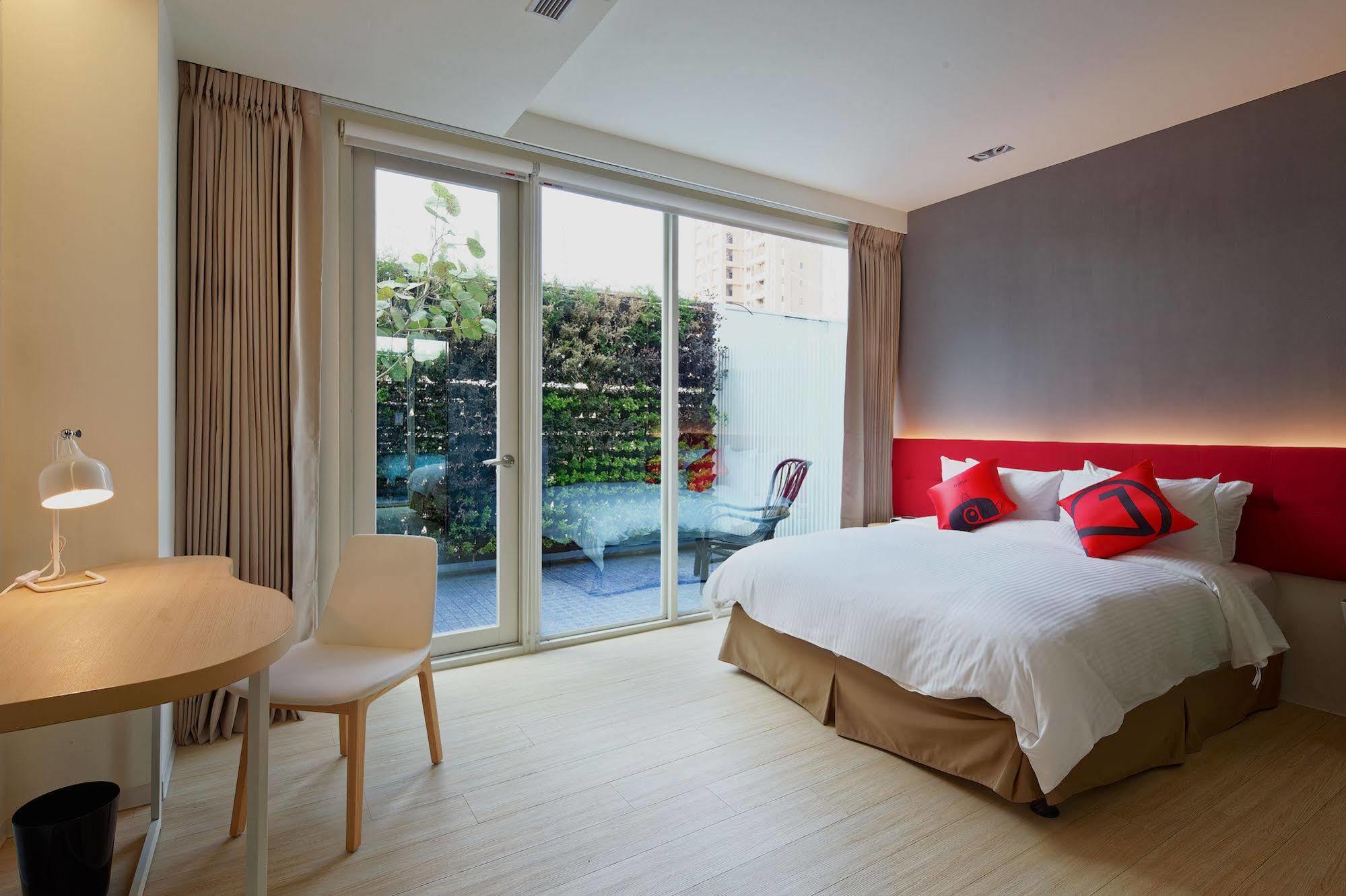 Hotel 7 Taichung Dış mekan fotoğraf